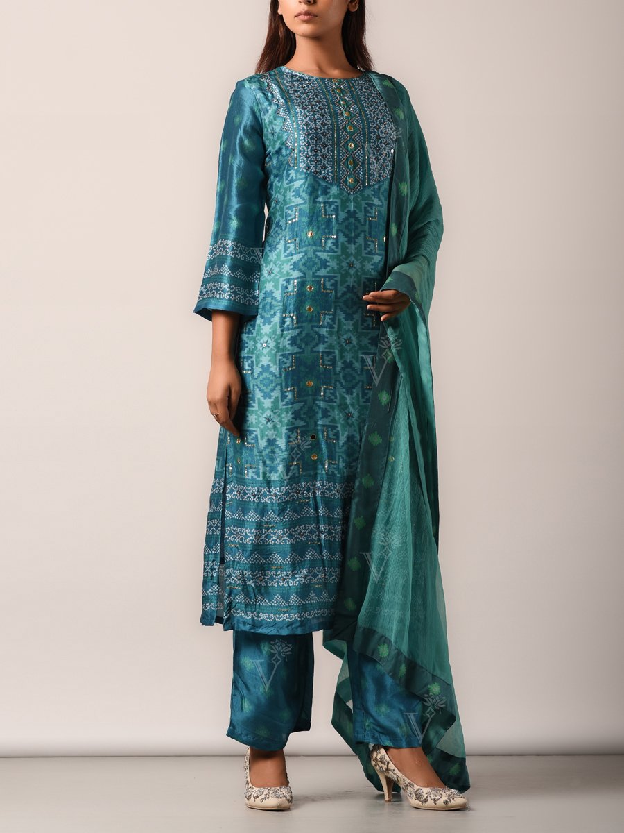 Suit set, Suits, Suit, Traditional, Traditional wear, Traditional outfit, Printed, Highlighted, Light weight, Silk, Silk suit