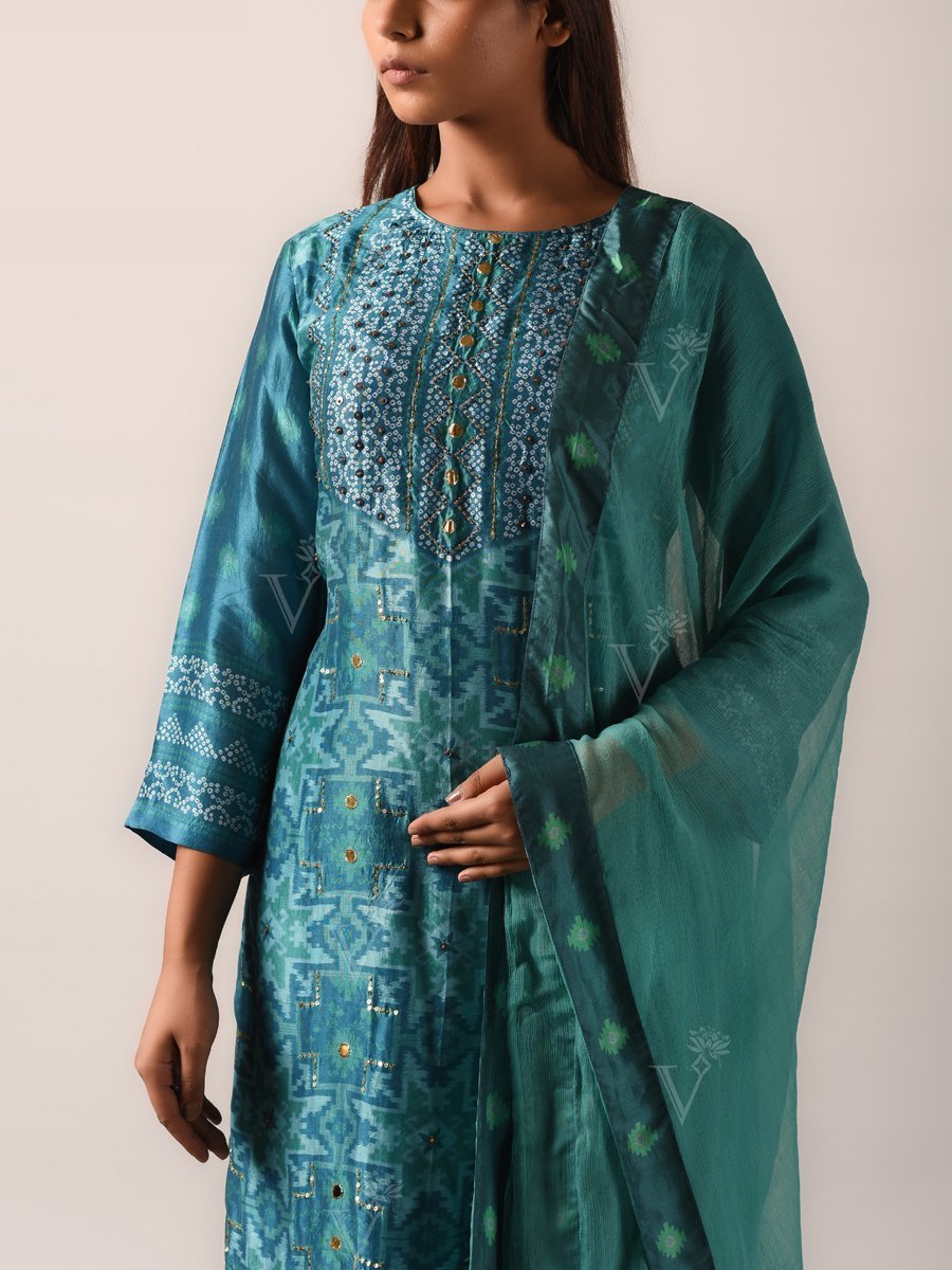 Suit set, Suits, Suit, Traditional, Traditional wear, Traditional outfit, Printed, Highlighted, Light weight, Silk, Silk suit