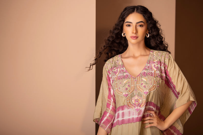 Beige pink kaftan