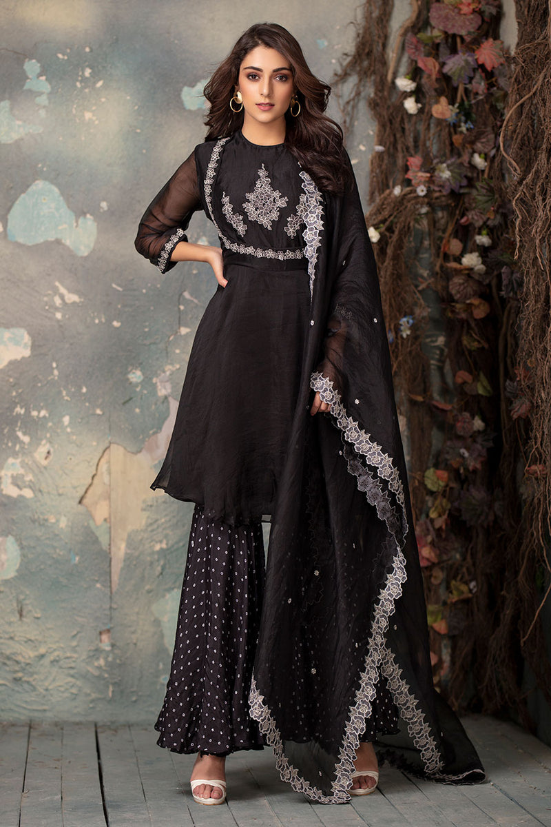 Black bandhani and tunic set